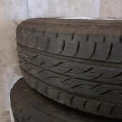 夏用タイヤ　ホイールつき　使用半年間のみ