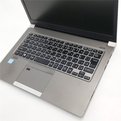 13.3型 軽量 薄型 ノートパソコン 東芝 R63/J 中古良品 第7世代Core i7