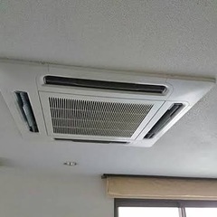 【豊橋】業務用エアコン&家庭用エアコンの分解洗浄を承ります。