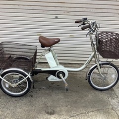 18 パナソニック新機種電動アシスト自転車3輪車 シルバーボディー 18 パナソニック新機種電動アシスト自転車3輪車 シルバーボディー