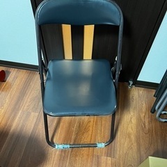 折り畳み椅子　無料