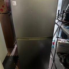 【取引完了】サンヨー　 2ドア冷蔵庫　SR-141T（SB）引っ...