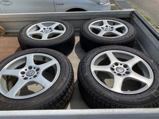 フォルクスワーゲン純正　パサート　215/55R16アルミ　タイヤ付の中古