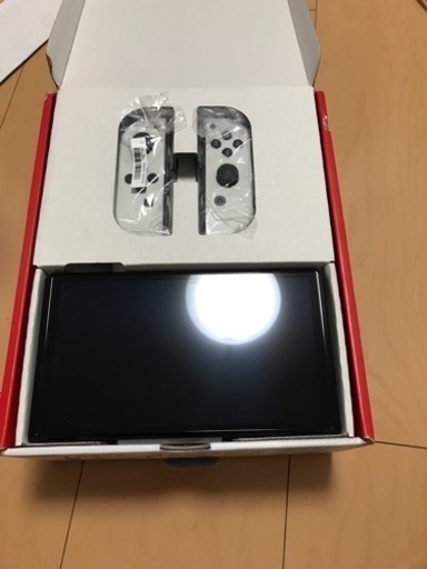 最終値下げ！　4/5まで　任天堂Switch 有機EL Nintendo Switch