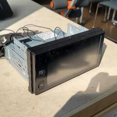 ほぼ新品　日産　純正　ディスプレーオーディオ