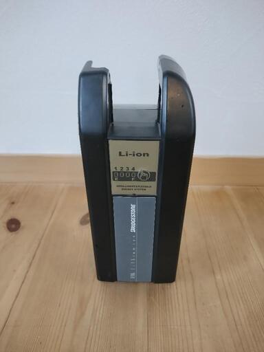 ブリジストン電動アシスト自転車　バッテリーX83-32