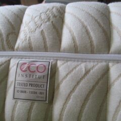 高級　ドリームベッド セミダブルマットレス付(GETHA)