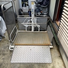 【ネット決済】車椅子用　電動昇降機UD-310・M