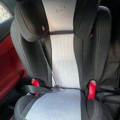 メルセデス純正チャイルドシート２台(1台購入でもOK)