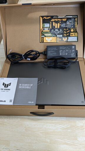 ノートパソコンASUS TUF Gaming F17 FX707ZR【SSD換装済み】