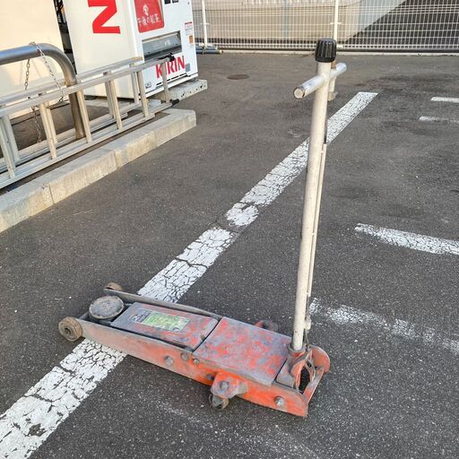 【中古】【動作OK】【店頭引取限定】メーカー・型番・他詳細不明 エアーガレージジャッキ 2t用 22,000円（税込）