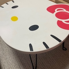 キティーちゃん•テーブル
