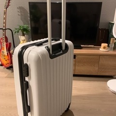 【新品未使用】スーツケース 68リットル