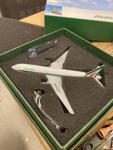 アリタリア航空 ダイキャスト製 B777-200 I-DISA 非売品 Alitalia 未使用 旅客機 金属製 飛行機