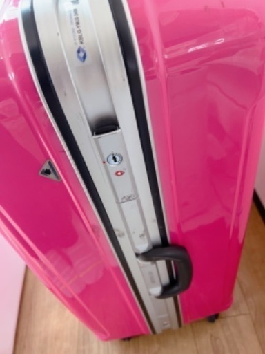 大型 スーツケース キャリーバッグ ピンク