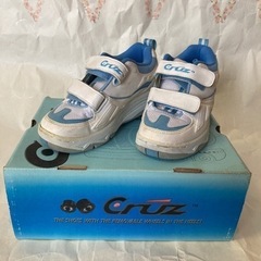 Cruz ローラーシューズ　サックスブルー　19cm