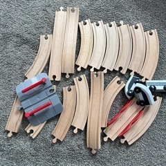 IKEA 木のレールおもちゃ