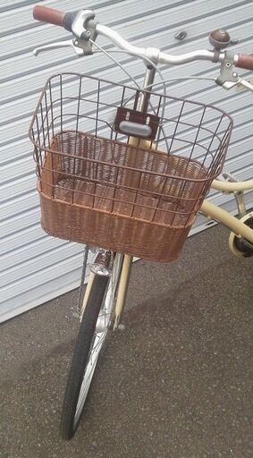 26インチ 自転車 3段変速 クリーム色