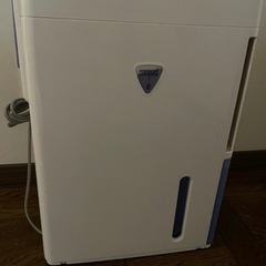 除湿器　空気清浄　衣類乾燥　FUJITSU 富士通