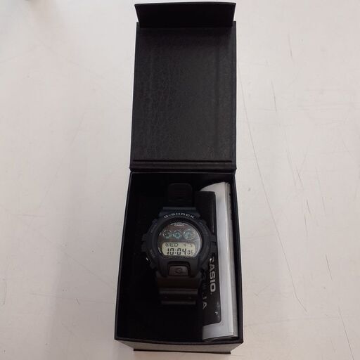 ID　056766　腕時計