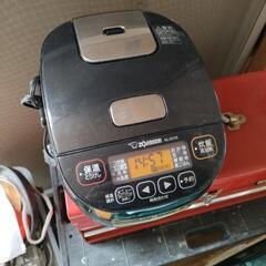 ZOJIRUSHI  炊飯ジャー NL-BV05 黒厚釜　3合炊...