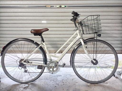 自転車中古　marukin　REALTA　外装6段変速　オートライト　カゴ付き鍵新品　タイヤ27インチ