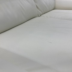 Switch-【トレファク名古屋徳重】ホワイトカラーの2人掛けソファ