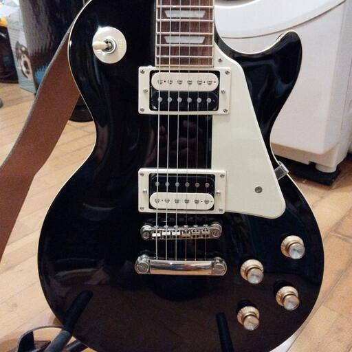 Epiphone　by Gibson　Les Paul ClassicMODEL EBONY