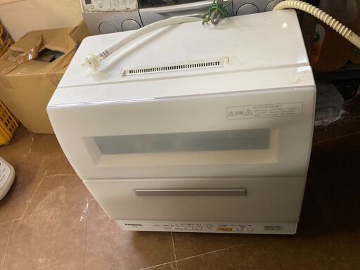 ☆中古￥12,800！【会員価格￥12,800】Panasonic　パナソニック　電気食器洗い乾燥機　家電　2017年製　NF-TR9-W型　【BF036】