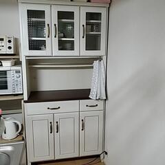 【ネット決済】白色の食器棚