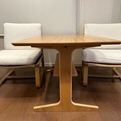 無印良品】「リビングでもダイニングでも使えるテーブル」1台と