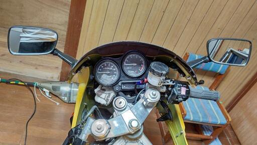 ヤマハ TZR250 1KT