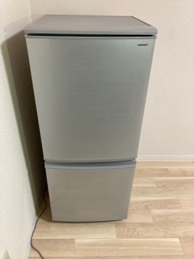 シャープノンフロン冷凍冷蔵庫　2018年製　137L