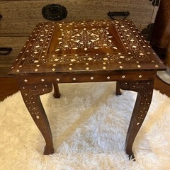 アジアン　猫足　サイドテーブル　螺鈿　細密象嵌装飾　　