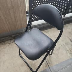 椅子 黒い 