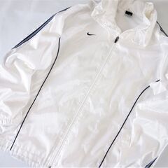 【No.31】NIKE フード収納 ウインドブレーカー ラインジ...