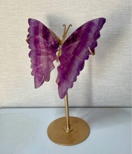 フローライトの蝶 羽 翼   天然石手彫り 置物インテリア パワーストーン 幸運
