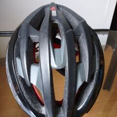 ヘルメット　自転車用　黒　Ｓサイズ　