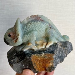 アマゾンナイトのトカゲ 天然石 パワーストーン 彫刻 激レア 希少