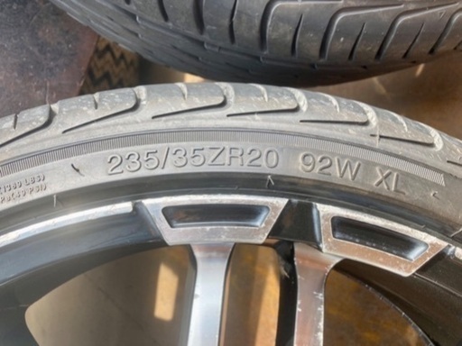 ハイエース200系ナロー　ゼロブレイク 　20インチ8jET.33.ツライチ