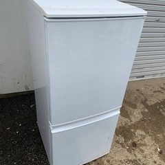 ET1460番⭐️SHARPノンフロン冷凍冷蔵庫⭐️