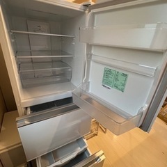 冷蔵庫 一人暮らし 二人暮らしにも 右開き 大容量  ほわいと