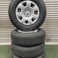 ハイエース7型 タイヤ・ホイールカバー 4本セット 新車外し