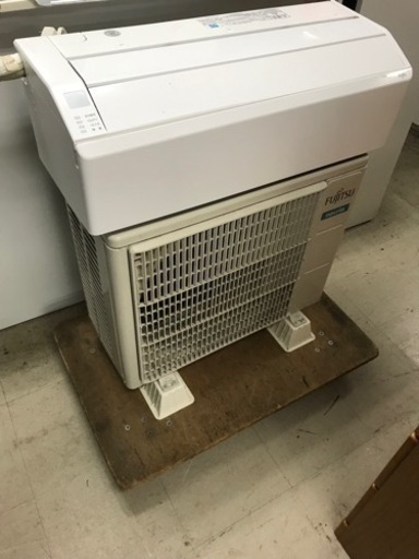 A2304-202 Fujitsu AS-C22J-W 2019年製 ポンプダウン済 エアコンガス残量不明 リモコンあり 未清掃 汚れ、傷あり