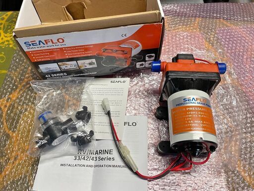 SEAFLO 12V 3GPM 11.3LPM 55PSI 自吸式ウォーター ダイヤフラムポンプ キャンピングカー キッチン シャワー 洗車 静音ハイパワー
