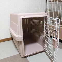 アイリスオーヤマ 中型犬用キャリー Mサイズ ピンク【4/16迄...
