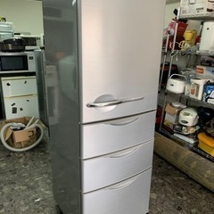 北九州市内配送設置無料 保証付き AQUA アクア 冷蔵庫(355L・右開き