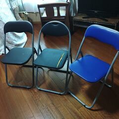 折り畳み椅子( 無料)