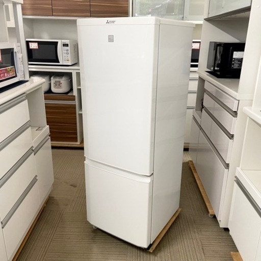 【超美品‼️】三菱 2018年製 168Lノンフロン冷凍冷蔵庫 ガラス棚 キーワードホワイト♪