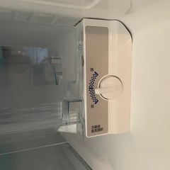 【成約済み】臭い/不具合無し SHARP ノンフロン冷蔵庫 冷凍庫 2段 家庭用 美品